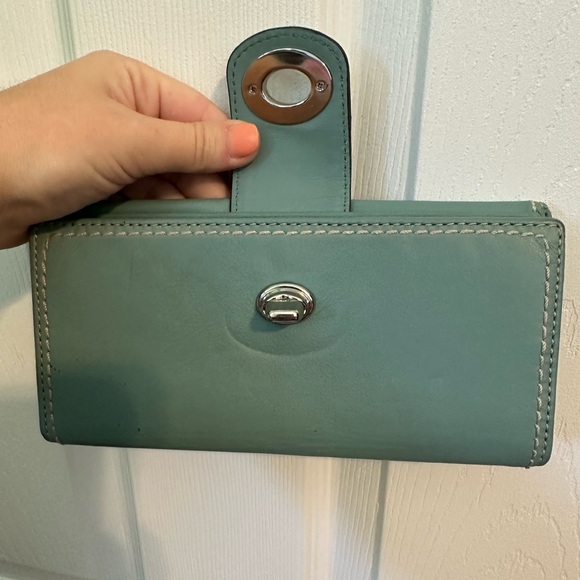 VINTAGE ROBIN EGG BLUE COACH WALLET IN GREAT CONDITION - Picture 6 of 13